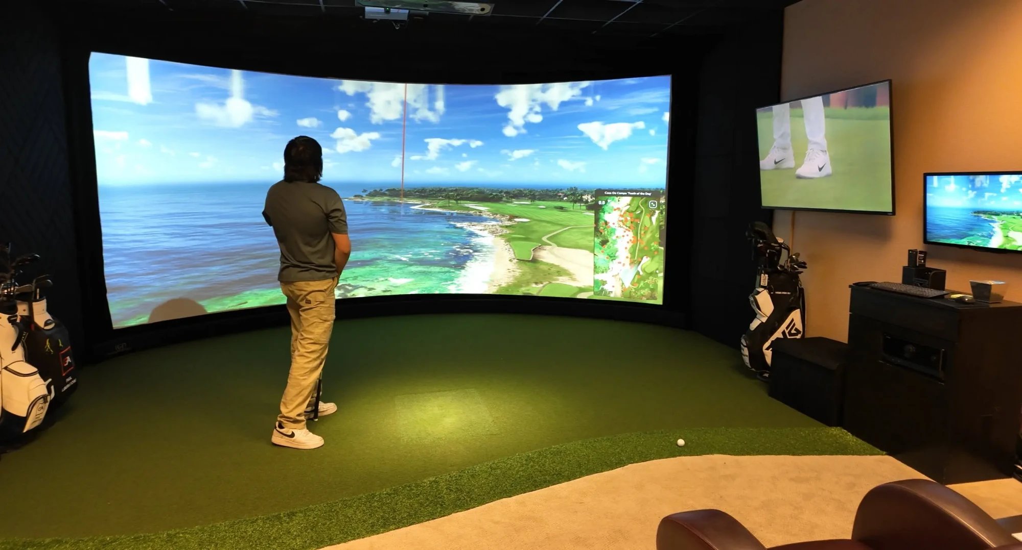 Trackman Indoor Golf Design (6)